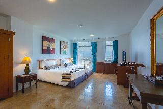 Waterfront Suites Phuket by Centara fotoÄŸrafÄ±