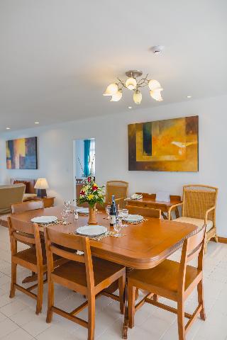 Waterfront Suites Phuket by Centara fotoÄŸrafÄ±