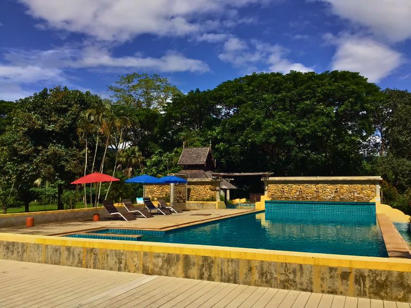 Pai Hotspring Spa Resort - Havuz