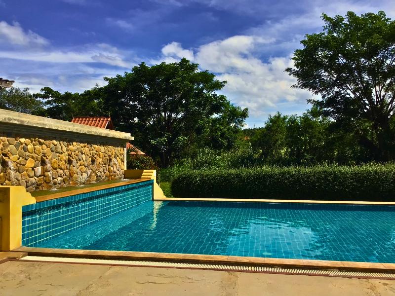 Pai Hotspring Spa Resort - Havuz