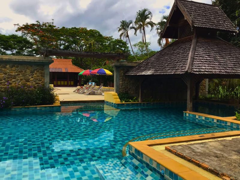 Pai Hotspring Spa Resort - Havuz