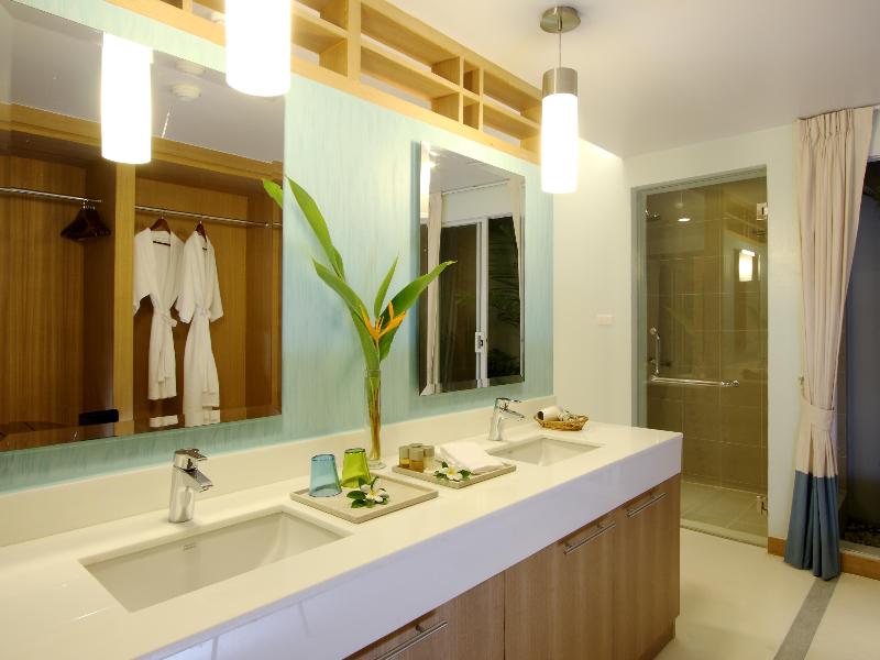 Apsara Beachfront Resort and Villa - Oda