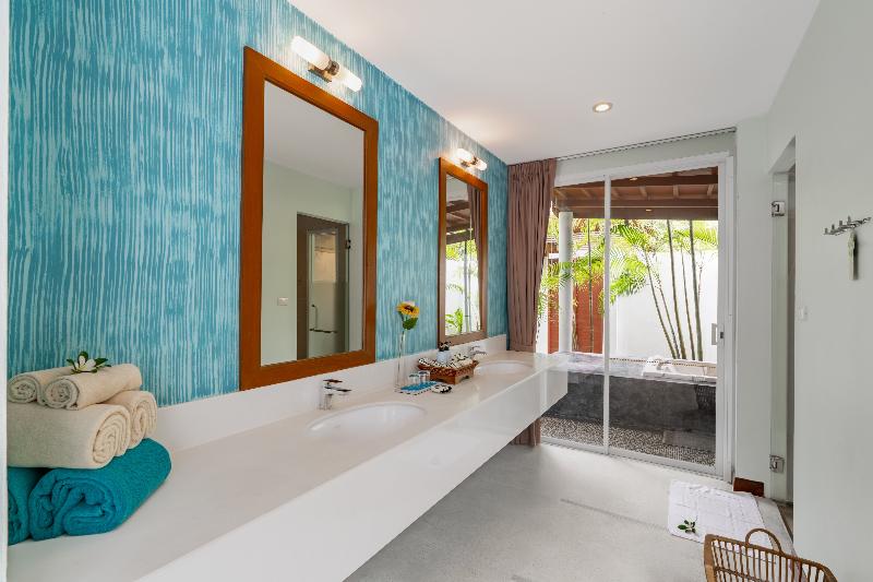 Apsara Beachfront Resort and Villa - Oda