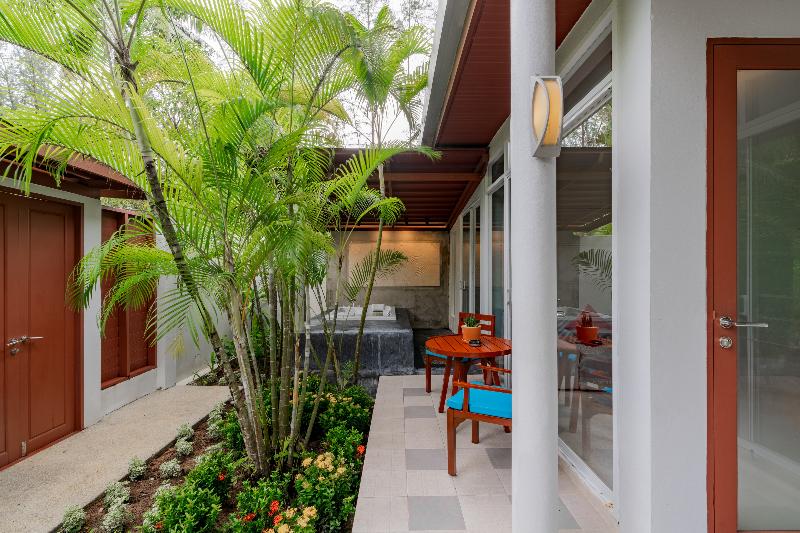 Apsara Beachfront Resort and Villa - Oda