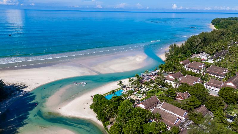 Apsara Beachfront Resort and Villa - Plaj