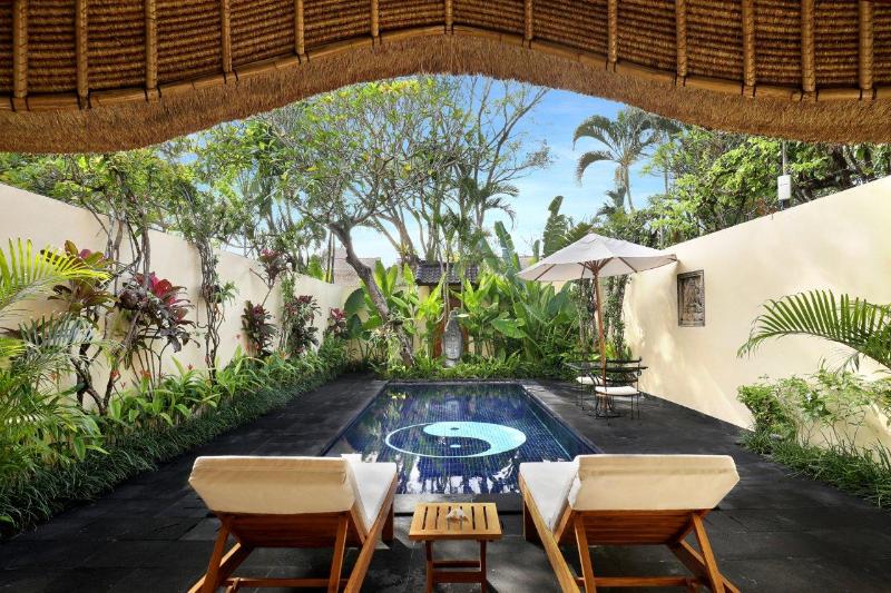 Impiana Private Villas Seminyak - Oda