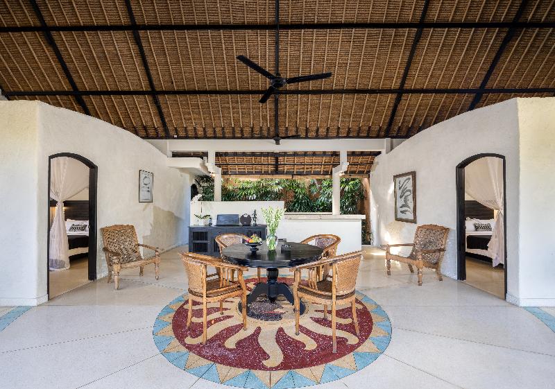 Impiana Private Villas Seminyak - Oda