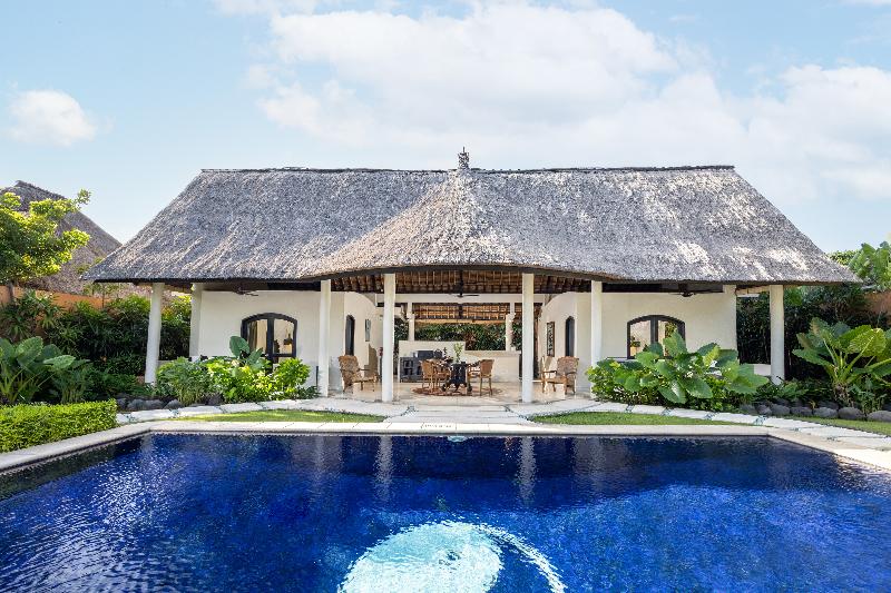 Impiana Private Villas Seminyak - Oda