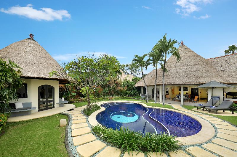 Impiana Private Villas Seminyak - Oda