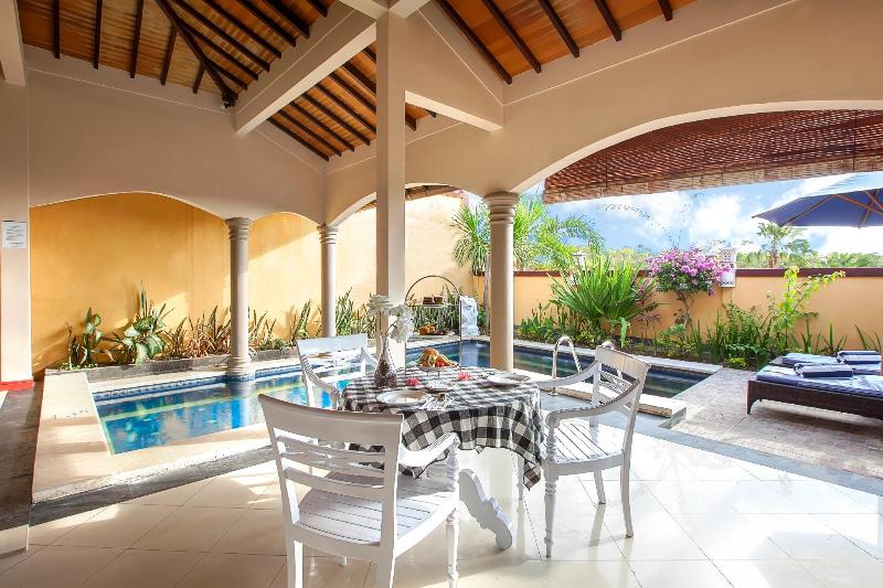 The Beverly Hills Bali, a Luxury Villas & Spa - Oda
