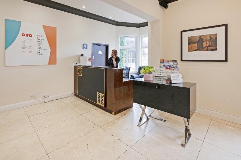 OYO The Baltimore Hotel - Lobi