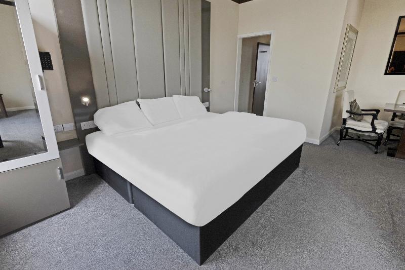 OYO The Baltimore Hotel - Oda