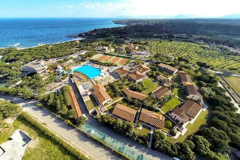 Tirreno Resort - Genel