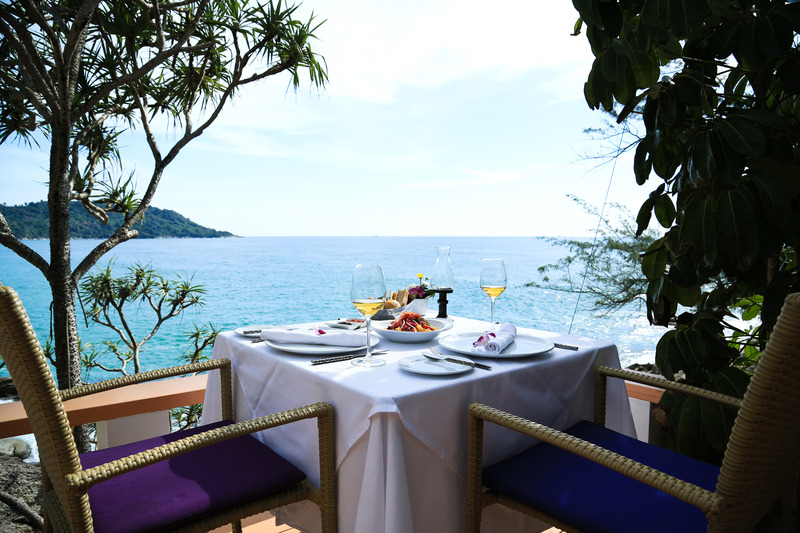 Mom Tri's Villa  Royale - Restoran