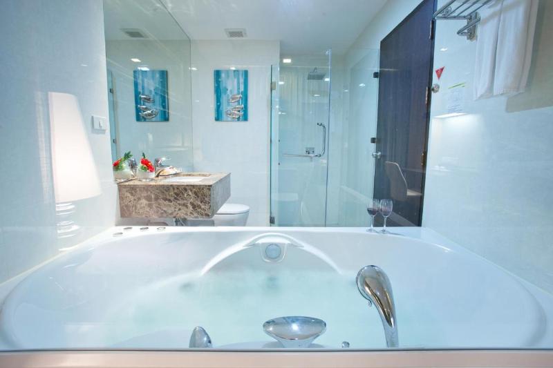 Intimate Hotel Pattaya - Oda