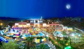 Club Aqua Plaza Hotel