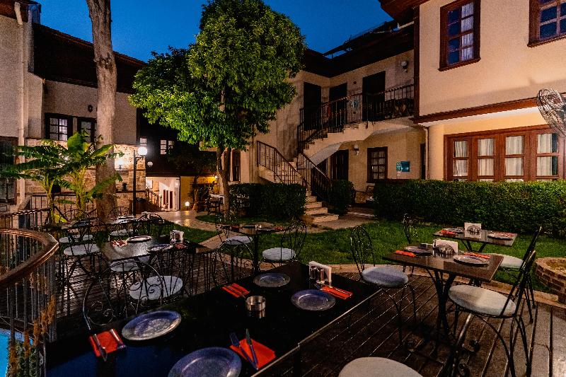 Mediterra Art Boutique - Genel
