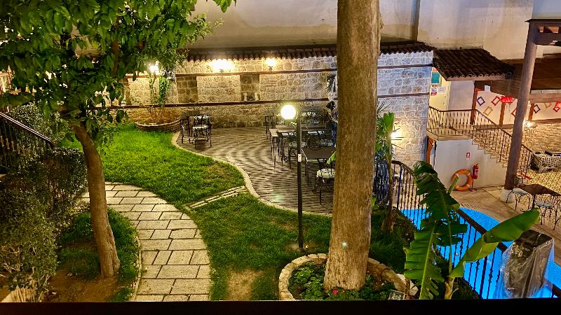 Mediterra Art Boutique - Restoran