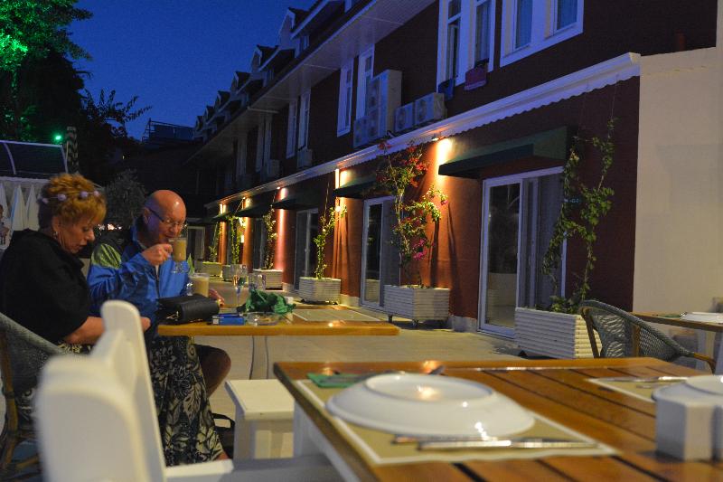 Tonoz Beach Hotel - Restoran