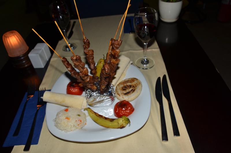Tonoz Beach Hotel - Restoran