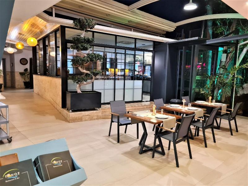 Tonoz Beach Hotel - Restoran