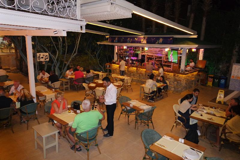 Tonoz Beach Hotel - Restoran
