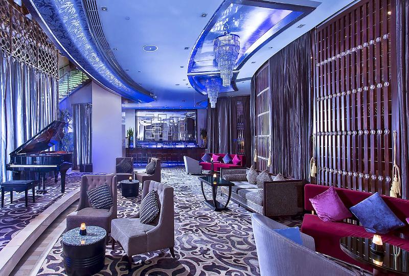 Hilton Bangkok Grande Asoke - Bar