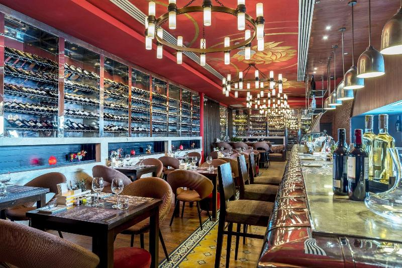Hilton Bangkok Grande Asoke - Bar