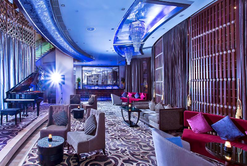 Hilton Bangkok Grande Asoke - Bar