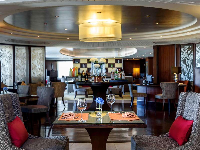 Hilton Bangkok Grande Asoke - Bar