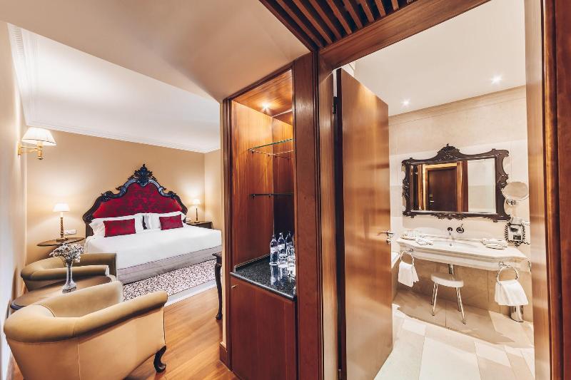 Convento do Espinheiro, Historic Hotel & Spa - Oda