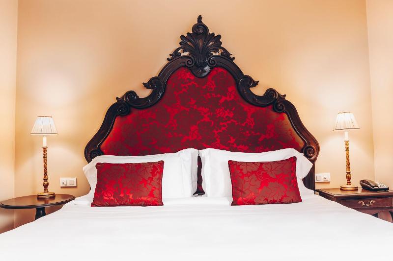 Convento do Espinheiro, Historic Hotel & Spa - Oda