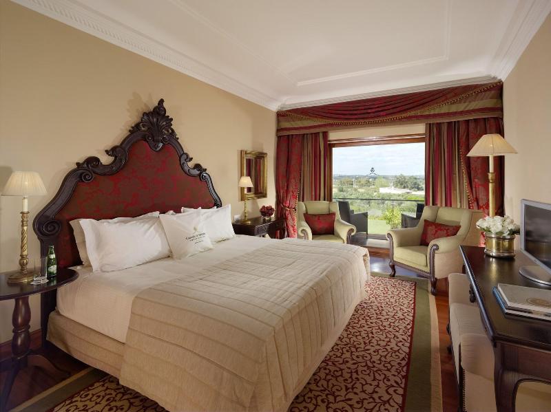 Convento do Espinheiro, Historic Hotel & Spa - Oda
