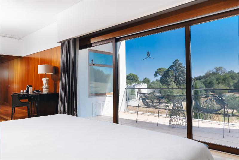 Convento do Espinheiro, Historic Hotel & Spa - Oda
