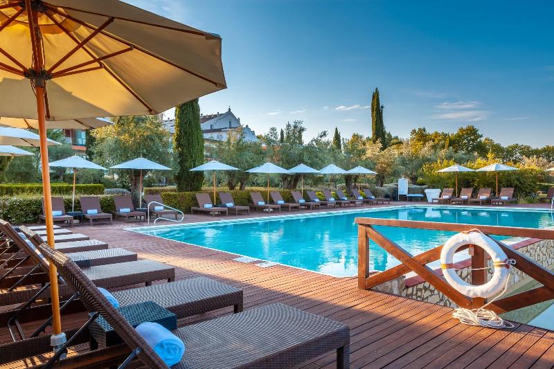Convento do Espinheiro, Historic Hotel & Spa - Havuz