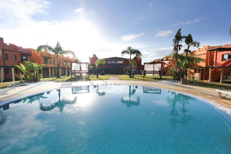 NH Marina Portimão Resort - Havuz