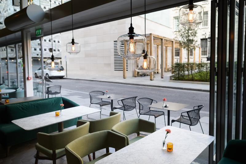 Apex City Of London - Genel