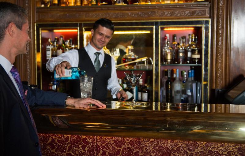 Cliveden House - Bar
