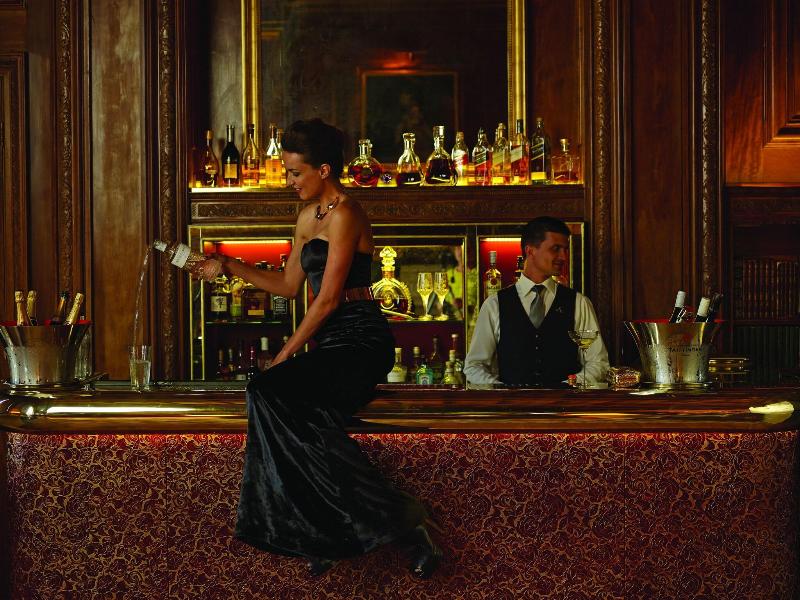 Cliveden House - Bar