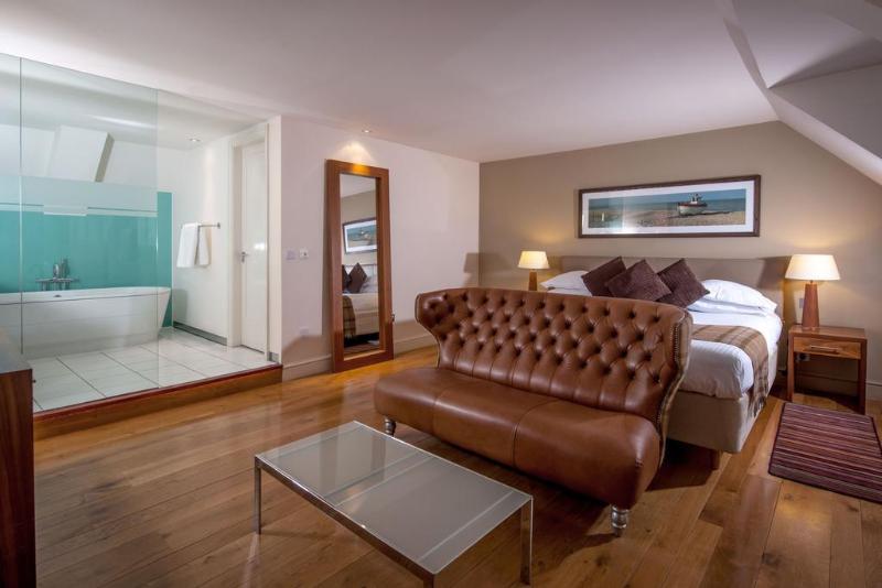 ABode Canterbury - Genel