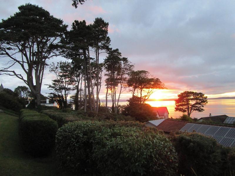 Invernairne guest house - Teras