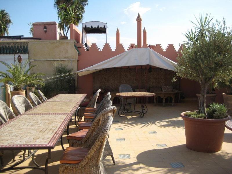 Riad Ifoulki - Genel