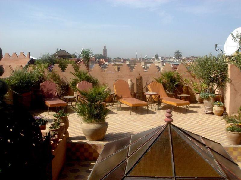 Riad Ifoulki - Genel