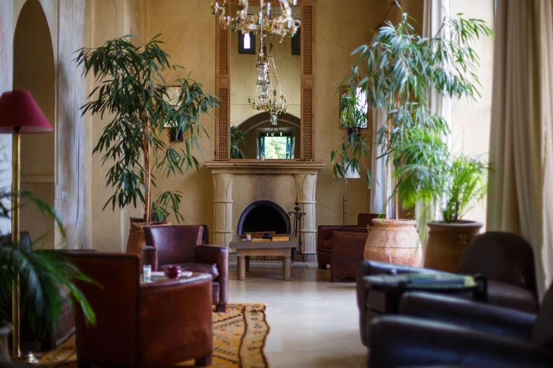 Hotel Les Deux Tours - Lobi