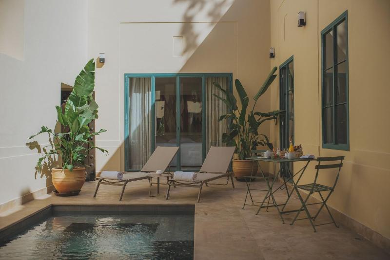 Hotel Les Deux Tours - Teras