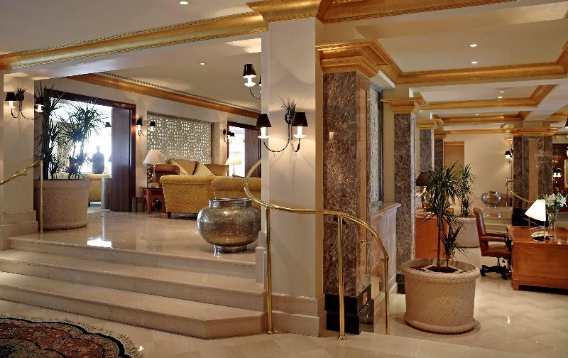 Grand Hyatt Muscat - Bar