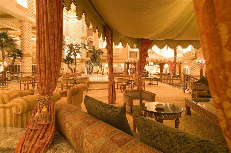 Grand Hyatt Muscat - Bar