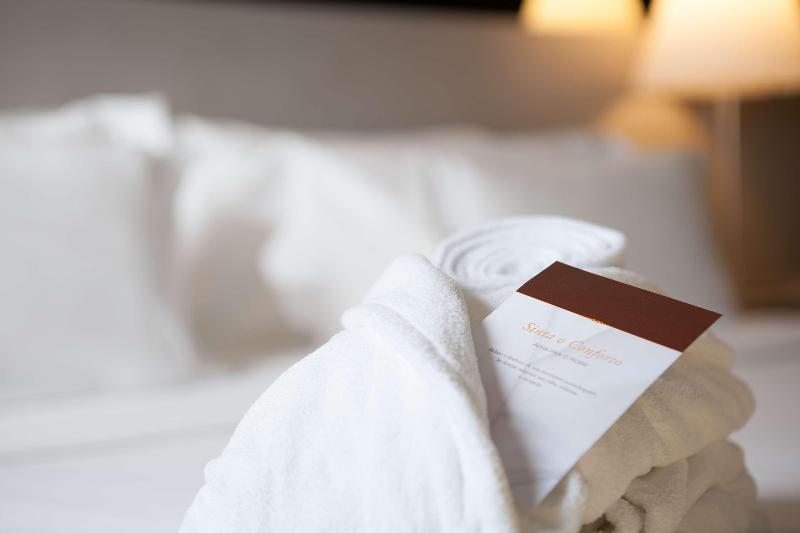 Doubletree by Hilton Lisbon - Fontana Park - Oda