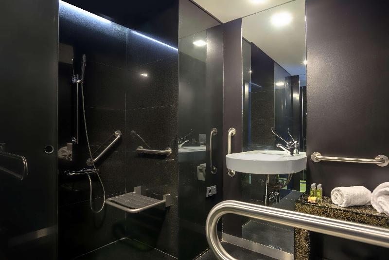 Doubletree by Hilton Lisbon - Fontana Park - Oda