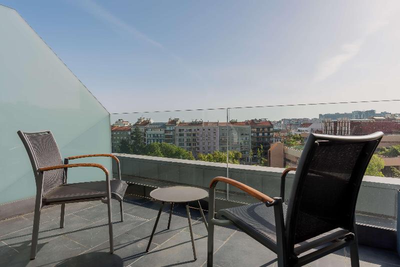 Doubletree by Hilton Lisbon - Fontana Park - Oda